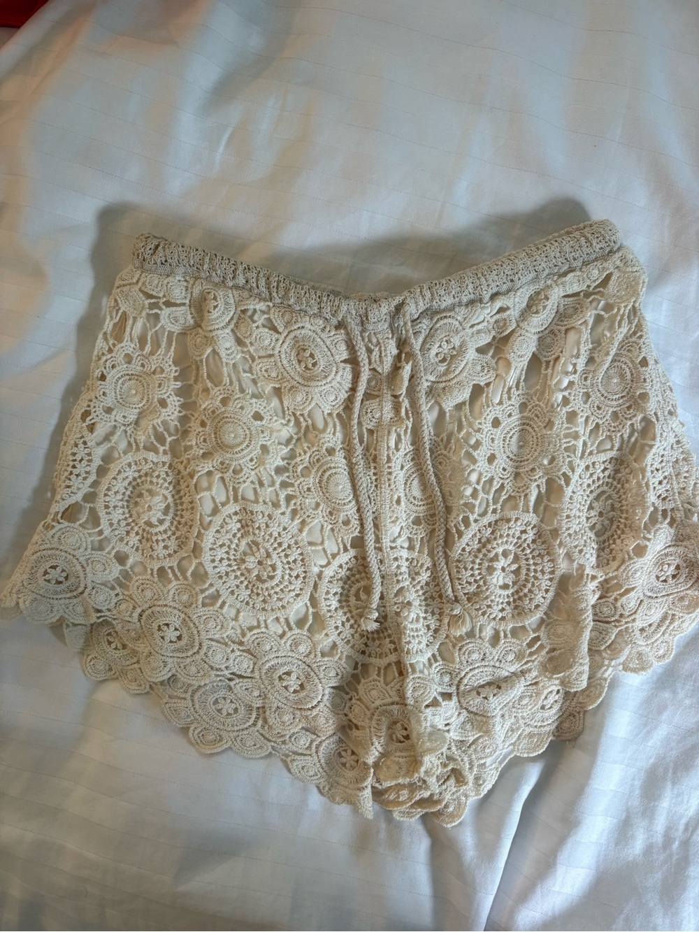 Love Tree Crochet Lace Shorts in Creamy Beige